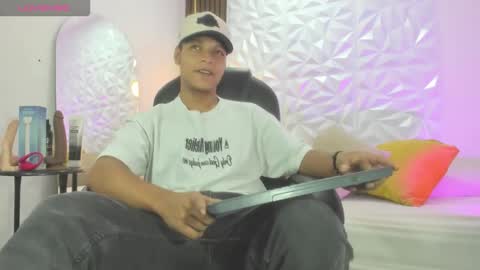 Ricky  online show from October 18, 1:56 pm