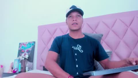 Ricky  online show from November 29, 3:59 pm