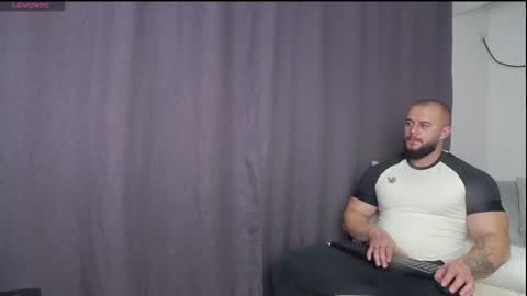 rickymiami1 online show from November 28, 9:50 pm