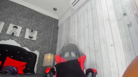 RicoBrowm online show from February 15, 10:22 am