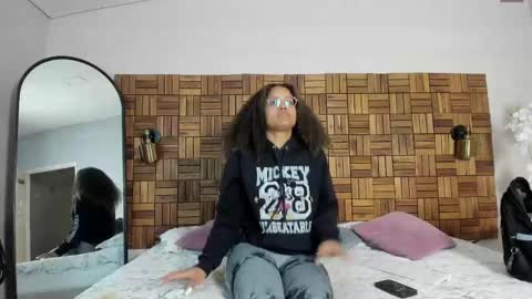 Sara online show from February 20, 10:05 am