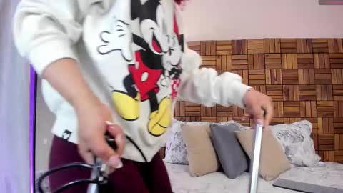 Sara online show from October 10, 10:14 am