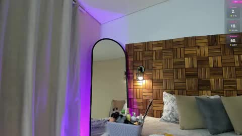 Sara online show from October 20, 10:16 am