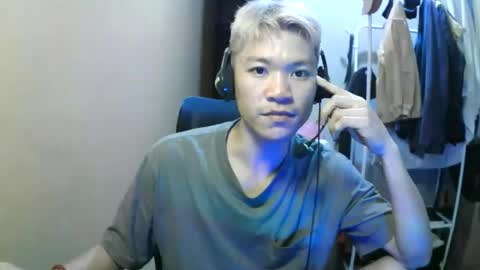 riiichie12 online show from October 26, 7:42 pm