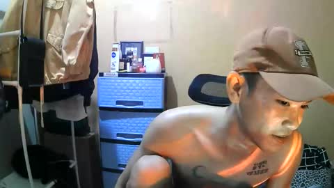 riiichie12 online show from November 10, 6:51 pm