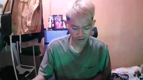 riiichie12 online show from November 11, 4:18 pm