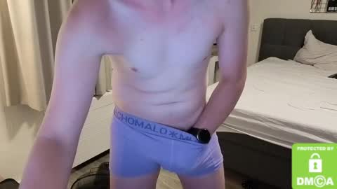 pukwillems online show from May 30, 9:39 am