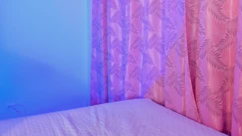 Snapshot of riley_bensongh chatting on October 30, 9:26 pm Riley online show from October 30, 9:26 pm