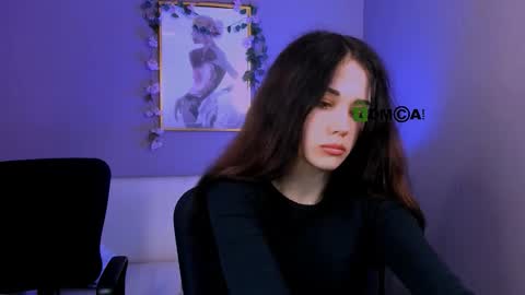 Snapshot of riley_sanders chatting on September 23, 7:17 pm Meow online show from September 23, 7:17 pm