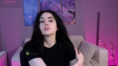 Snapshot of riley_sanders chatting on November 3, 10:16 am Meow online show from November 3, 10:16 am