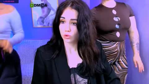 Snapshot of riley_sanders chatting on November 12, 8:30 pm Meow online show from November 12, 8:30 pm