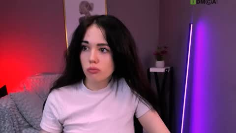 Snapshot of riley_sanders chatting on November 23, 8:08 pm Meow online show from November 23, 8:08 pm