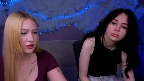Snapshot of riley_sanders chatting on May 30, 7:11 pm Meow online show from May 30, 7:11 pm