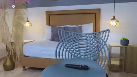 Riley Sierra online show from January 30, 12:16 pm