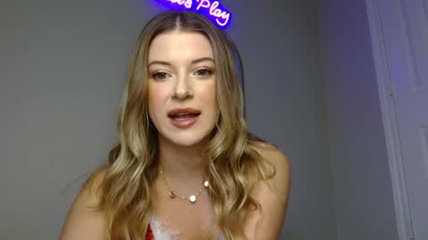 Snapshot of rileydepp chatting on December 10, 10:47 pm riley depp online show from December 10, 10:47 pm