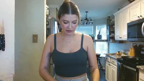 Snapshot of rileydepp chatting on February 25, 10:39 pm riley depp online show from February 25, 10:39 pm