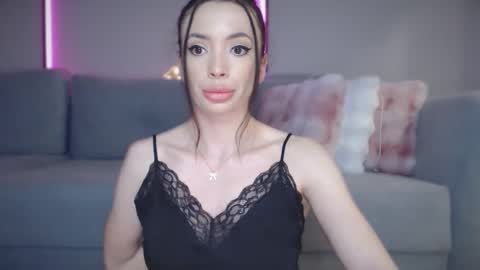 RileyEve online show from April 26, 8:28 pm