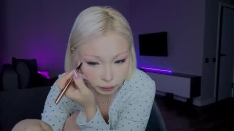 rileymee online show from November 26, 3:18 am