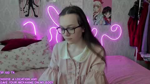 Snapshot of rileynymph chatting on May 22, 3:24 am My name is Riley Like my broadcast pls 3 online show from May 22, 3:24 am