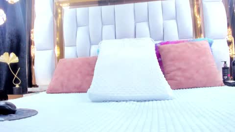 Riley online show from September 25, 11:47 am