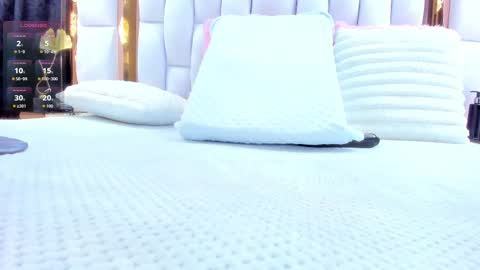 Riley online show from November 22, 11:31 am