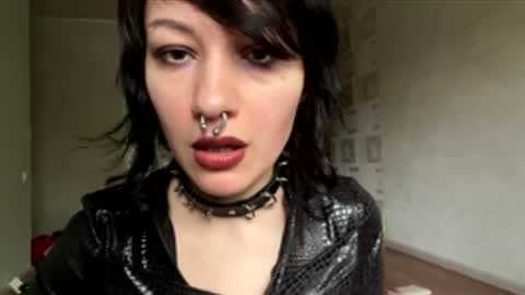 rina_the_great online show from April 26, 1:09 pm