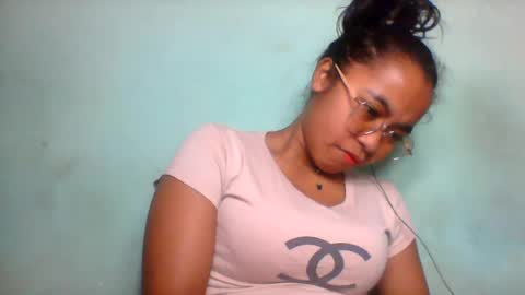 Snapshot of rinah856024 chatting on July 28, 4:39 pm rinah856024 online show from July 28, 4:39 pm