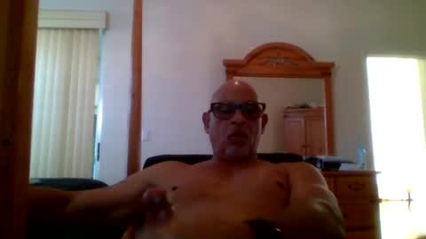 Snapshot of rionel chatting on February 20, 10:04 pm RioNel online show from February 20, 10:04 pm