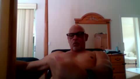 Snapshot of rionel chatting on March 4, 6:29 pm RioNel online show from March 4, 6:29 pm