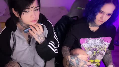   DianaBrite            fansl y online show from January 25, 5:40 pm