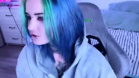   DianaBrite            fansl y online show from September 12, 1:11 pm