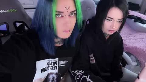   DianaBrite            fansl y online show from September 22, 11:23 am