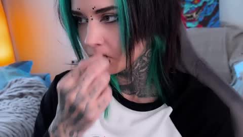 Snapshot of ripper_66 chatting on May 16, 1:21 pm DianaBrite fansl y online show from May 16, 1:21 pm