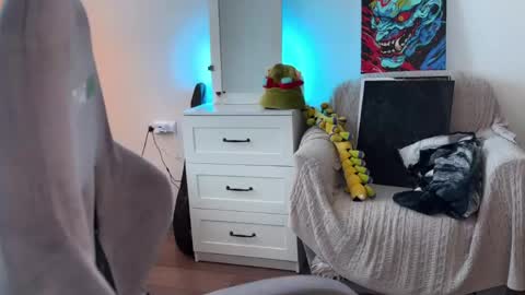 Snapshot of ripper_66 chatting on June 6, 1:27 pm DianaBrite fansl y online show from June 6, 1:27 pm