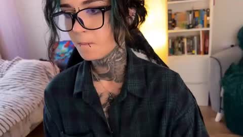 Snapshot of ripper_66 chatting on August 2, 12:36 pm DianaBrite fansl y online show from August 2, 12:36 pm