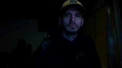 Snapshot of ripperusa33 chatting on May 19, 5:41 pm ripperusa33 online show from May 19, 5:41 pm
