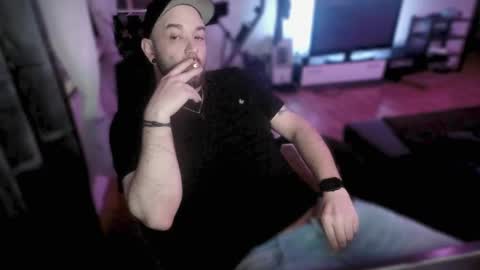 Snapshot of riptid3_ chatting on February 20, 6:57 pm Ask Me online show from February 20, 6:57 pm