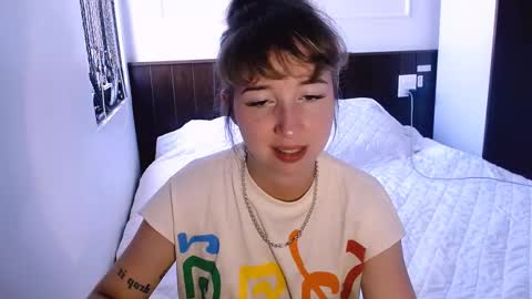 Snapshot of riri_rich chatting on March 12, 5:35 am Rita online show from March 12, 5:35 am