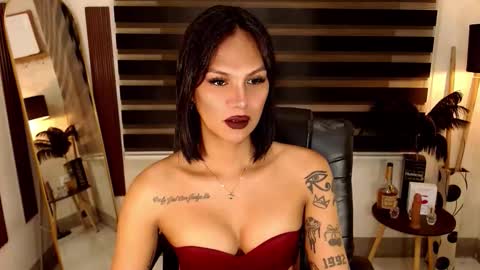 Snapshot of ririmoorets chatting on November 16, 11:27 am riri online show from November 16, 11:27 am