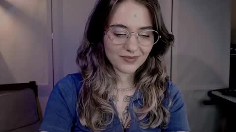 Snapshot of risha_laass chatting on January 16, 5:55 pm risha_laass online show from January 16, 5:55 pm