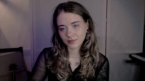 Snapshot of risha_laass chatting on January 17, 7:05 pm risha_laass online show from January 17, 7:05 pm