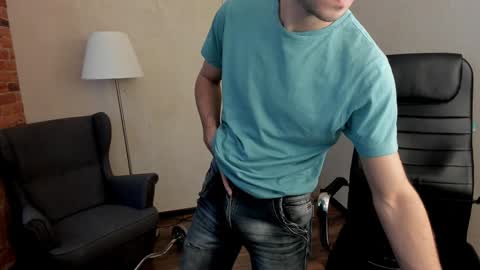 Snapshot of rishu_ chatting on February 5, 1:22 pm VAnitas online show from February 5, 1:22 pm