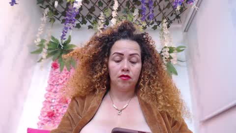 Risitos De Oro online show from April 21, 1:42 am