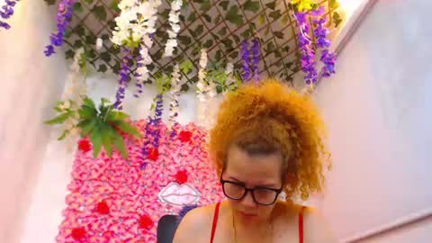 Snapshot of risitos_de_oro_ chatting on July 1, 9:55 am Risitos De Oro online show from July 1, 9:55 am
