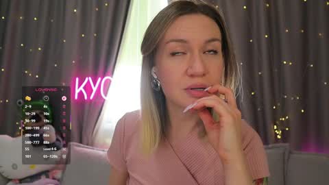 Rita online show from April 28, 2:38 am
