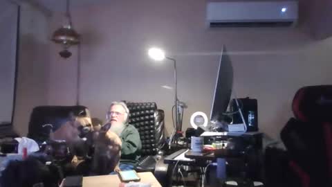 Snapshot of ritzoriginal chatting on April 26, 6:11 am RITZORIGINAL online show from April 26, 6:11 am