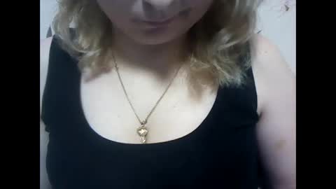 Snapshot of riveramaureen chatting on December 28, 4:09 pm RiveraMaureen online show from December 28, 4:09 pm