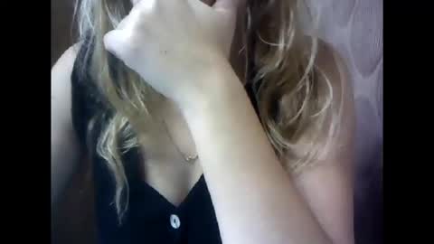 Snapshot of riveramaureen chatting on November 5, 10:59 am RiveraMaureen online show from November 5, 10:59 am