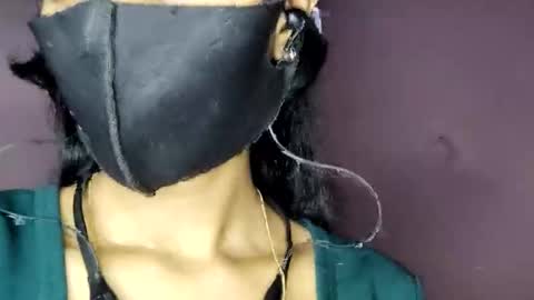 Snapshot of riya_hottie chatting on June 1, 3:58 pm riya_hottie online show from June 1, 3:58 pm