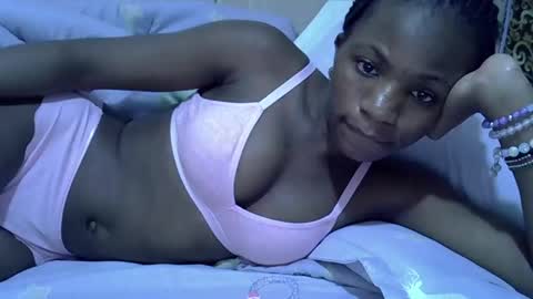 Snapshot of riyan_sexy chatting on November 2, 11:40 pm riyan online show from November 2, 11:40 pm